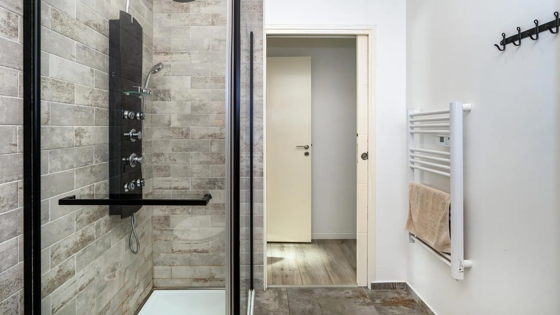 La Villa Des Legendes Piscine Spa Sizun 0*,  فرنسا